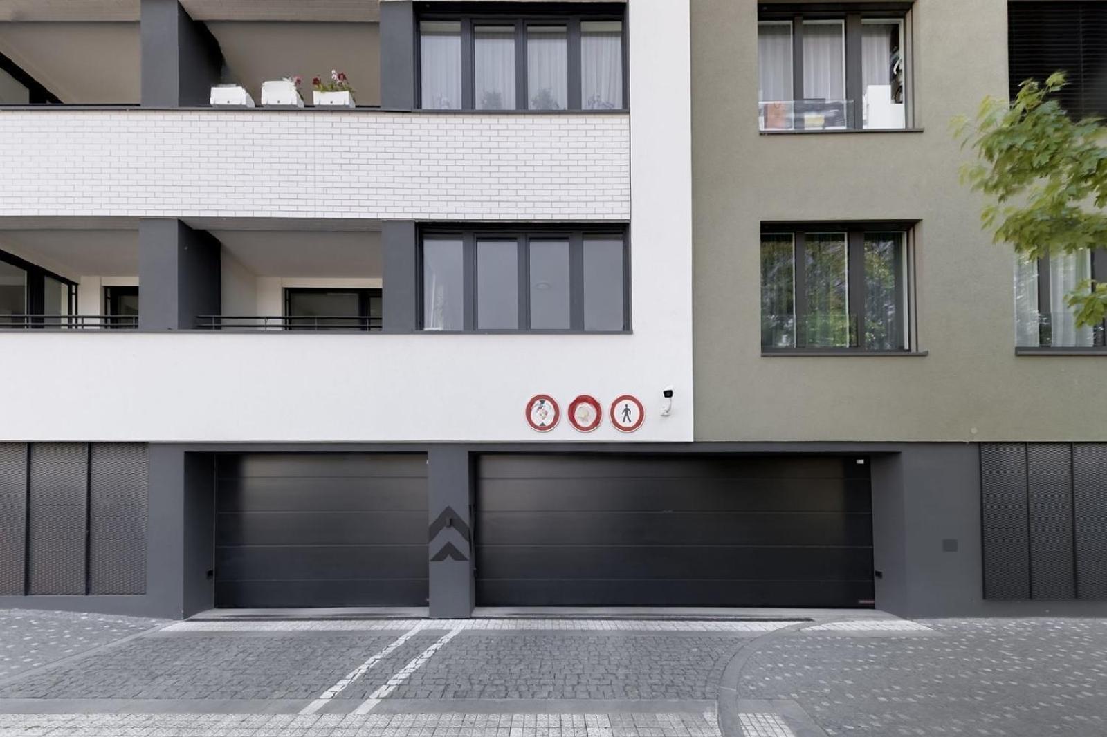 Holesovice Delight: Modern Comfort With A Twist In Prague 7 Eksteriør bilde